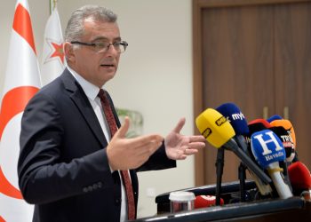 Erhürman: Kıbrıslı Türkler yok sayılarak bu adada çözüm olabileceğini düşünen var mı?