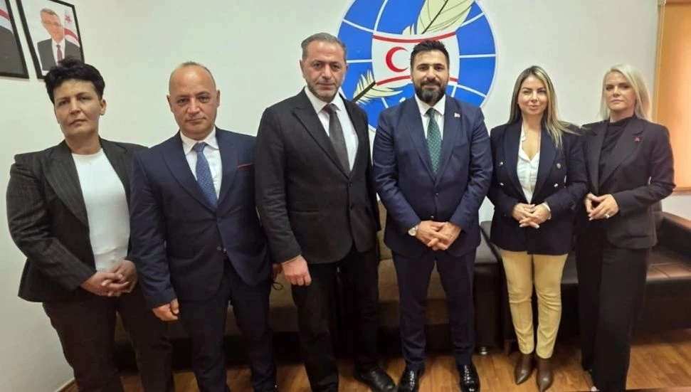 Türkiye Lefkoşa Büyükelçiliği’nin yeni İletişim Müşaviri, Dr. Recep Şehitoğlu Dış Basın Birliği’ni ziyaret etti