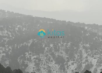 Yoğun dolu yağışı Trodos’u beyaza bürüdü