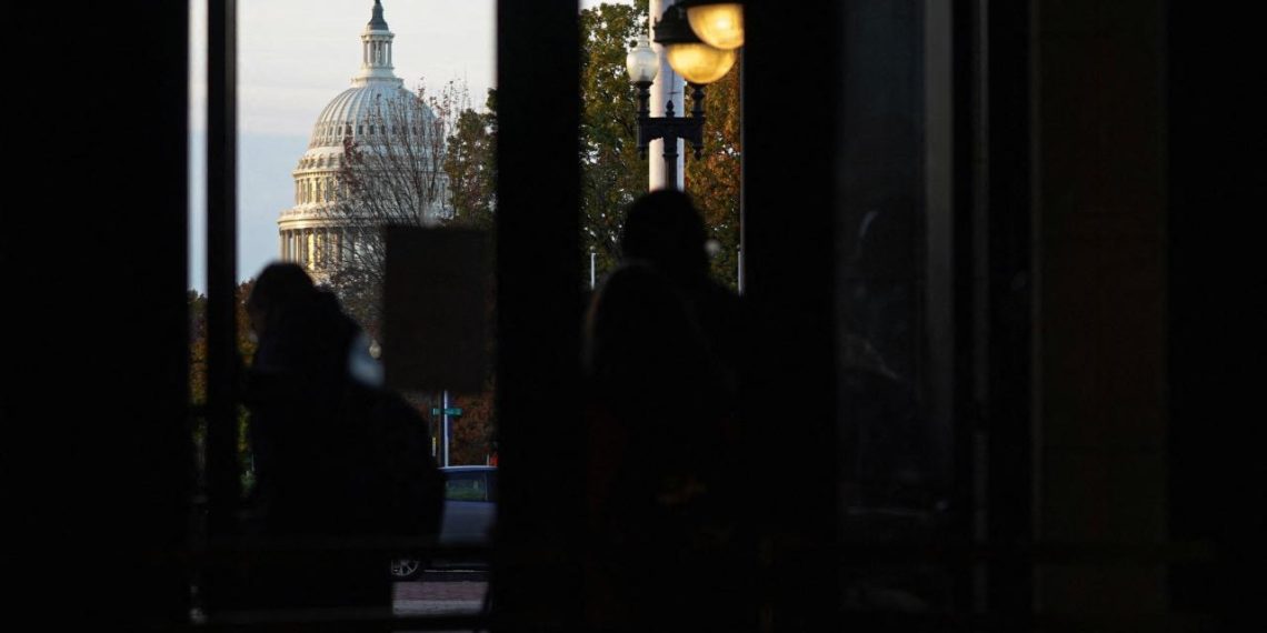 Anket: ABD’lilerin yüzde 53’ü dış politikada diğer ülkelerin çıkarının göz ardı edildiğini düşünüyor