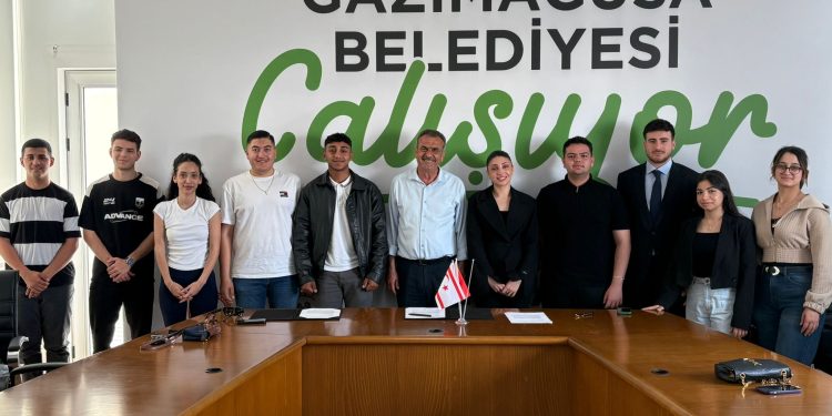 Gazimağusa Belediyesi ile Gazimağusa Gençlik Meclisi Platformu arasında iş birliği sözleşmesi imzalandı