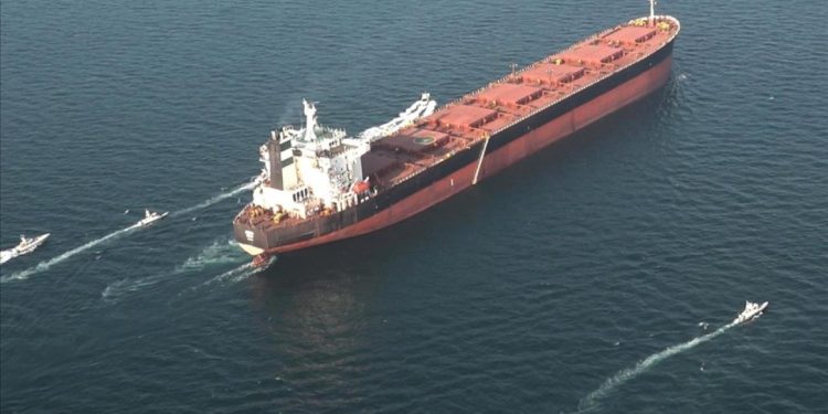 CENTCOM, ABD’nin ablukası nedeniyle petrol tankerinin İran limanına geçişini engellediğini açıkladı