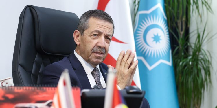 Bakan Ertuğruloğlu TRT’nin 62. kuruluş yıl dönümünü kutladı