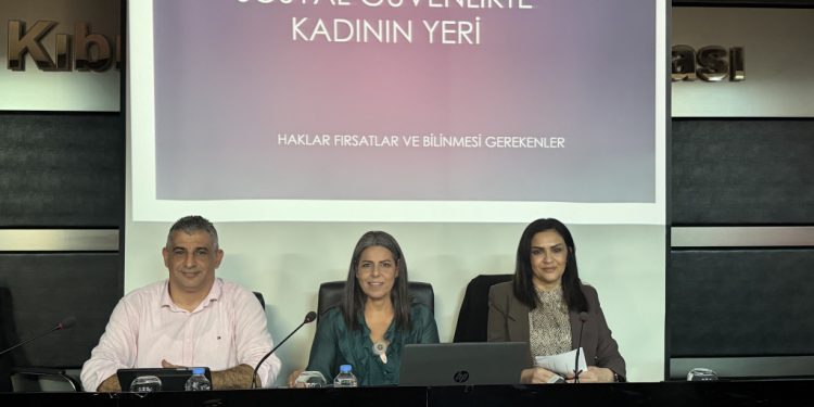 “Sosyal Güvenlikte Kadın: Haklar ve Sorumluluklar” paneli yapıldı