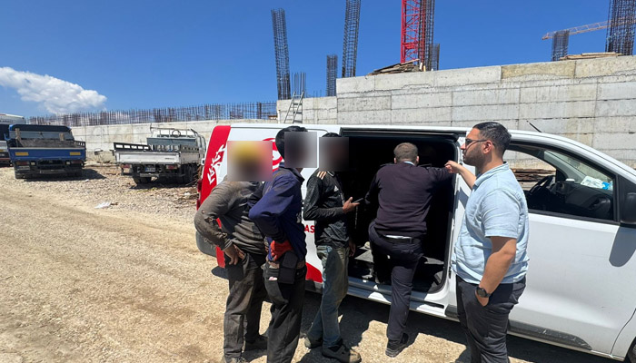 Denetimler sonucunda 9 kişi hakkında sınır dışı işlemi başlatıldı