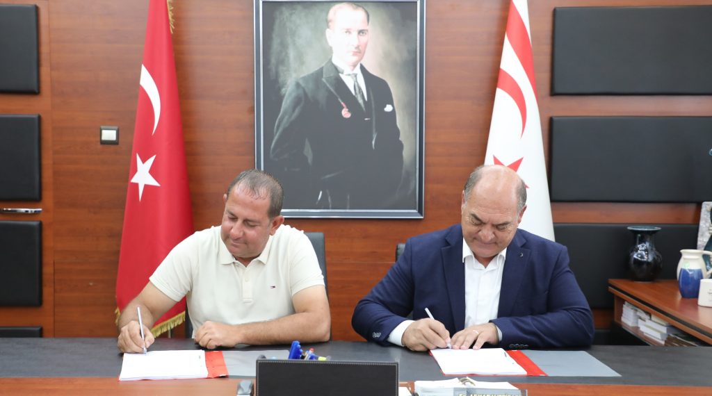 Değirmenlik Akıncılar Belediyesi yeni iş araçlarıyla ilgili ihale sözleşmesi imzaladı