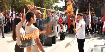 19 Mayıs Atatürk’ü Anma, Gençlik ve Spor Bayramı Haftası Gençlik Meşalesi’nin yakılmasıyla başladı