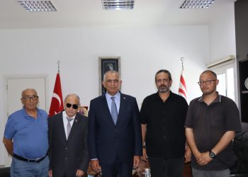 Çavuşoğlu, Engelliler Federasyonu heyetini kabul etti
