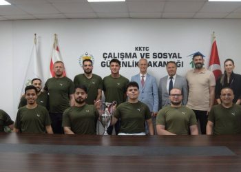 Vakıflar Tekerlekli Sandalye Basketbol Takımı’ndan Hasipoğlu’na ziyaret