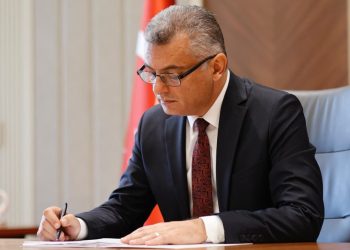 Cumhurbaşkanı Erhürman’dan Çalışkan ve Süleyman’a tebrik