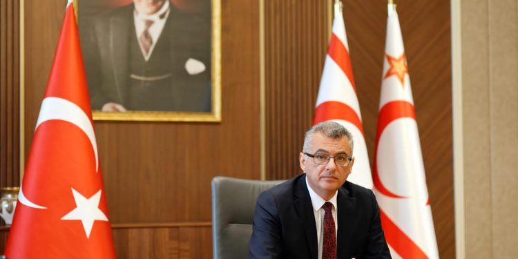 Erhürman’dan 19 Mayıs mesajı: Gençlerin karşısında başımız öne eğik