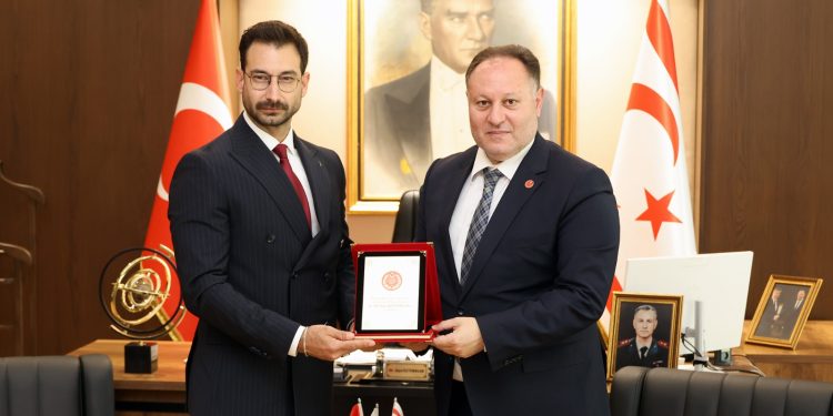 Öztürkler: Yiğitcan gibi sporcularımızın başarıları gençlerimize ilham veriyor
