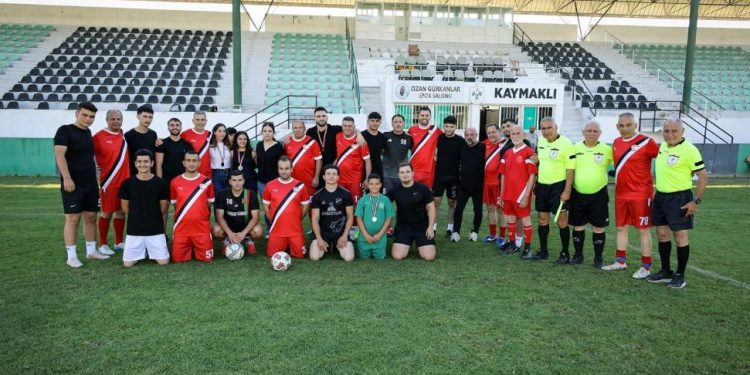 Cumhuriyet Meclisi Futbol Takımı, üniversite öğrencileriyle sahaya çıktı