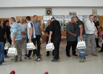 Bebek, belediye personeli ile bayramlaştı