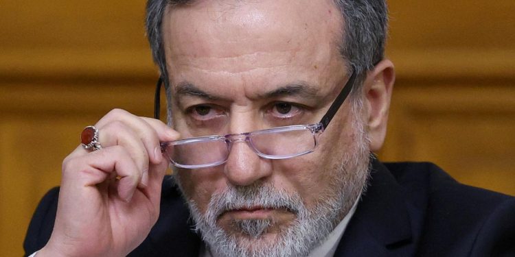 İran Dışişleri Bakanı: Bazı ülkeler müzakereleri sabote ederek, ABD’yi savaşa çekmek istiyor