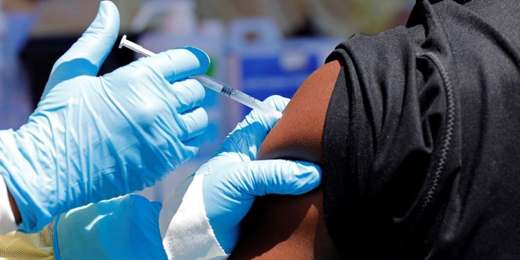 DSÖ’den Ebola uyarısı: Aşı çalışmaları dokuz ay kadar sürebilir