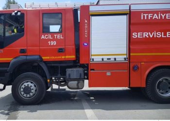 Bir günde 4 yangın: Arpa tarlaları, çöplük alanı ve balya makinesi zarar gördü