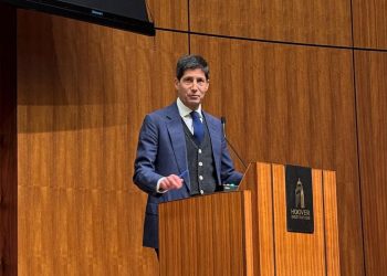 ABD Senatosu Fed başkanlığı için Kevin Warsh’u onayladı