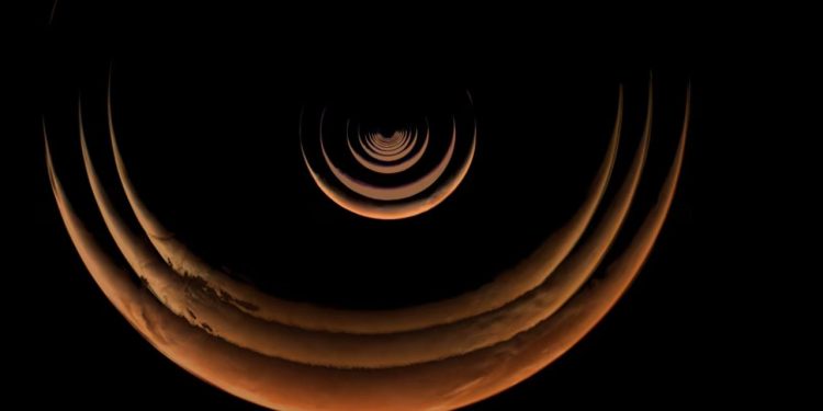 NASA, Mars’ın nadir görüntülerini yayınladı