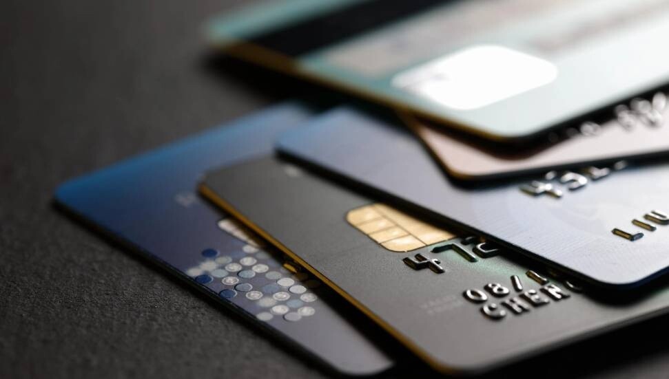 Merkez Bankası TL kredi kartı faizini düşürdü, döviz faizini artırdı
