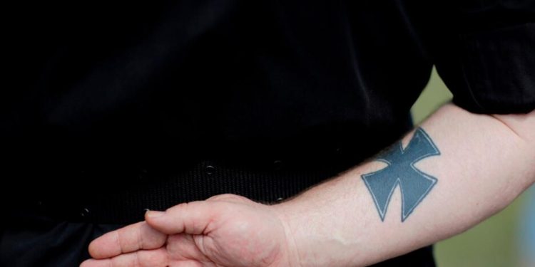 Almanya’da neo-Nazi gruplarına polis baskını