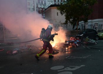 Fransa’da UEFA Şampiyonlar Ligi kutlamalarında çıkan olaylarda 426 kişi gözaltına alındı