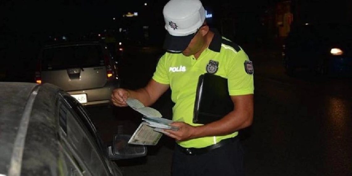 Trafik denetimlerinde 275 sürücüye ceza, 32 araç trafikten men