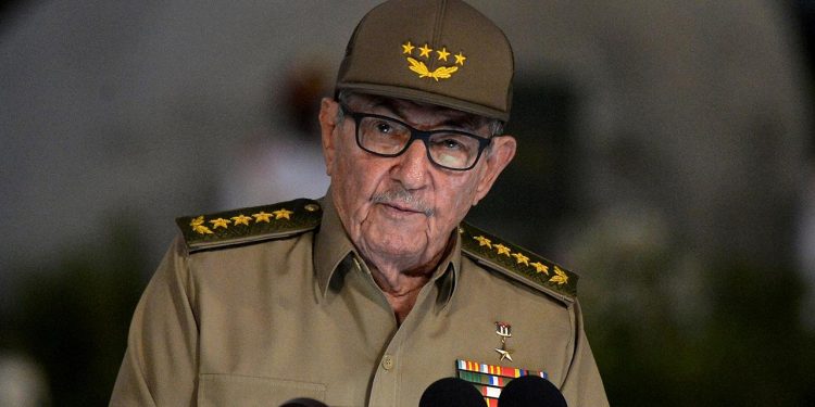 ABD, eski Küba lideri Raul Castro’yu “ABD vatandaşlarını öldürmeyi planlamakla” suçluyor