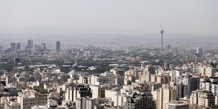 Pakistan’dan ara buluculuk misyonuyla İran’a ziyaret