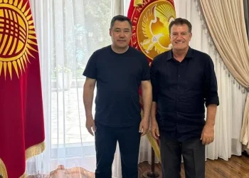 Arıklı: Japarov, Kırgızistan’ın kaderini değiştiren adam olarak tarihe geçecek