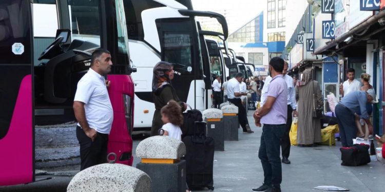 Şehirler arası otobüslerde yaz yoğunluğu başladı
