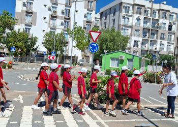 Şehit Mehmet Eray İlkokulu öğrencilerine güvenli trafik eğitimi