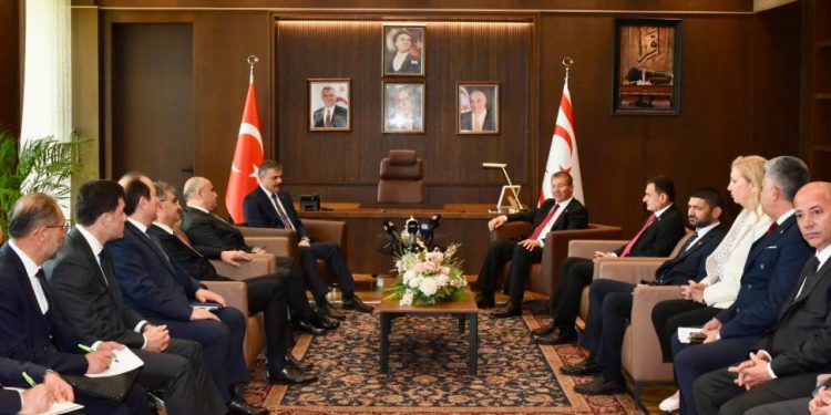 Başbakan Üstel, Türkiye İçişleri Bakanı Çiftçi’yi kabul etti