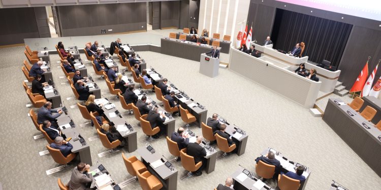 Meclis yarın toplanacak… 10 yasa tasarısı, 3 rapor, 3 karar tasarısı ve 1 yasa önerisi gündemde