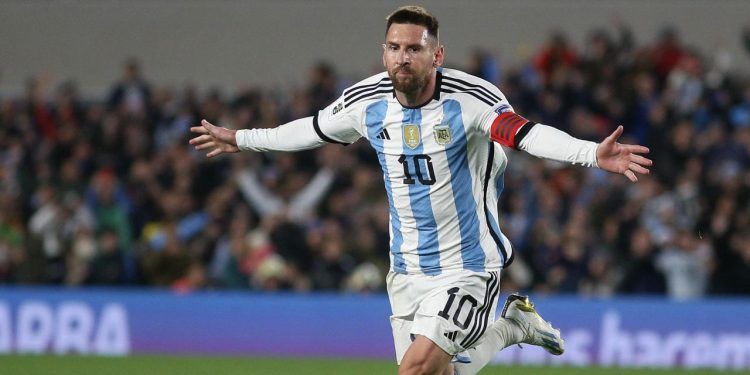 Messi’den Dünya Kupası’nda yeni rekor: Üst üste 7 maçta gol atan ilk futbolcu oldu
