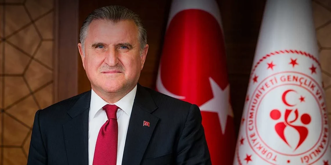 Osman Aşkın Bak: KKTC’yi gururla temsil ettiler