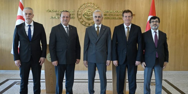 Ataoğlu ve Arıklı, Uraloğlu’nu ziyaret etti