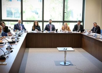Kamuda geçici personel düzenlemesi komiteden geçti