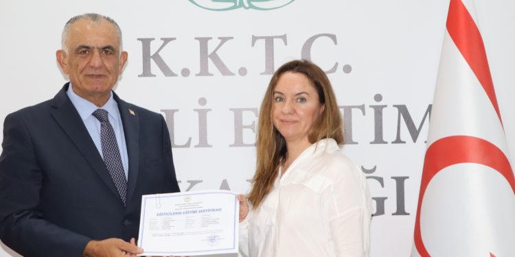 Çavuşoğlu: Mesleki eğitim ülkenin geleceği için kritik öneme sahip