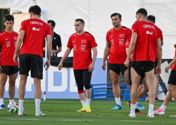 Bizim Çocuklar’ın Kanada yolculuğu başladı