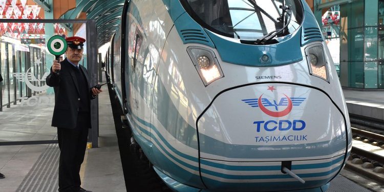 Ankara-Sivas Yüksek Hızlı Tren Hattı’nda ek seferler düzenlenecek