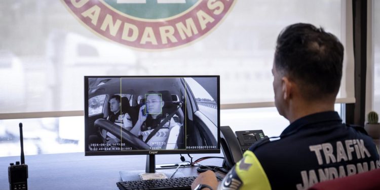Jandarma araçlarındaki yerli analiz sistemi “ASAS” güvenliği artırıyor