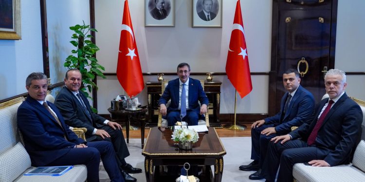 Ataoğlu, Cevdet Yılmaz’la görüştü