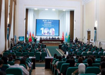 Türkoloji dünyasının 100 yıllık vasiyeti Semerkant’ta yerine getirildi