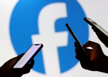 Facebook ve Messenger dünya genelinde çöktü