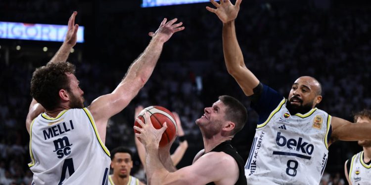 Basketbol Süper Ligi’nde şampiyon Fenerbahçe Beko