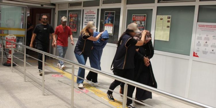 FETÖ’nün eğitim yapılanmasına yönelik operasyonda 9 şüpheli tutuklandı