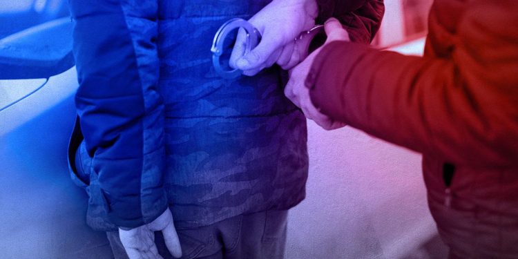 İstanbul merkezli 11 ilde organize suç örgütlerine operasyon: 51 gözaltı