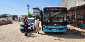 Engelliye yardımcı olmayan halk otobüsü şoförü görevinden uzaklaştırıldı