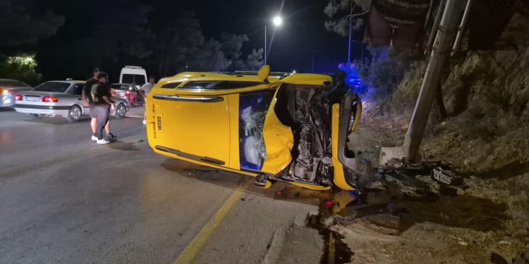 Muğla’da taksi ile motosiklet çarpıştı: 2 ölü